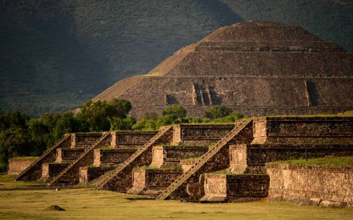 Investigadores publican libro de divulgación sobre la historia de Teotihuacan