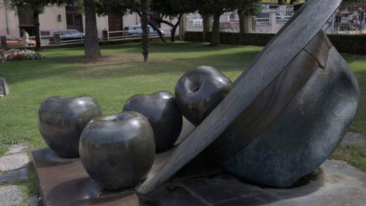 La sidra asturiana tiene mucho arte: cuadros, literatura, música.... todo lo inunda