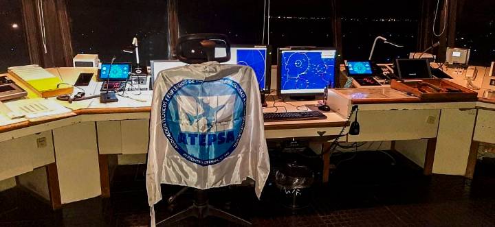 Rige el paro de controladores de tránsito aéreo y se hace sentir