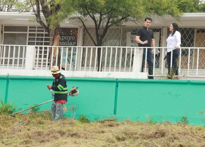 Inicia Monterrey operativo emergente en escuelas