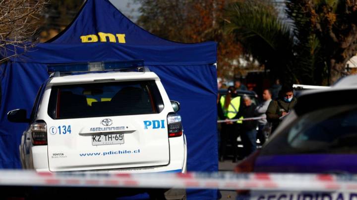 Homicidio contra mujer se registra en San Pedro de la Paz: Sujetos dispararon contra su vehículo