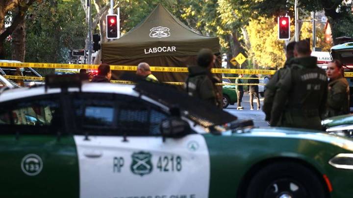Hombre en situación de calle muere tras ser apuñalado en plena vía pública en Estación Central