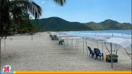¡En vacaciones! Este es el costo de toldos y sillas en playas de Puerto Cabello