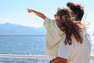 Man Plans Hawaii Trip Without Wife Due to Her Flight Anxiety
