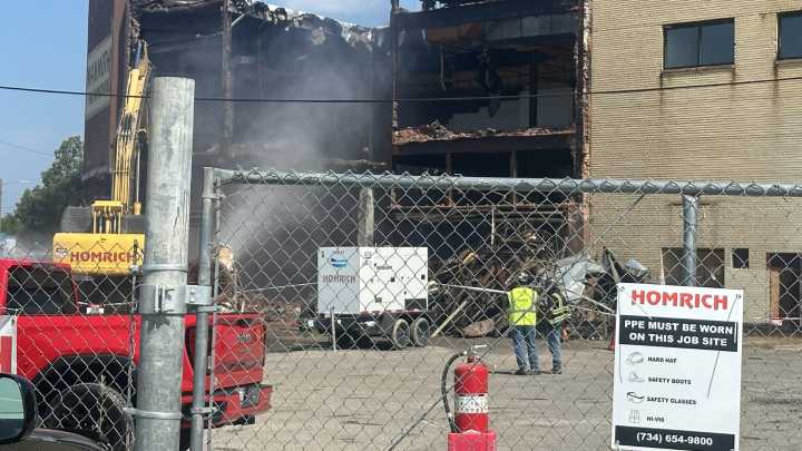 Mammoth building demolition begins on Detroit's west side