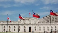 Ocho presidenciables se postulan en Chile