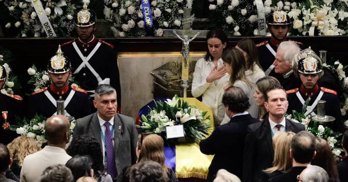 Tenga en cuenta los cierres viales por homenaje a Miguel Uribe Turbay en Bogotá