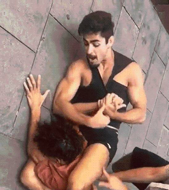 Shock moment 'jewellery thief' is taken down & put in a 'lion killer' chokehold by black belt tourists in hols hotspot