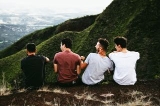 Do Men Need More Friends?