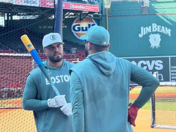 Alí Sánchez finds support in Carlos Narváez as Red Sox value flexibility of three