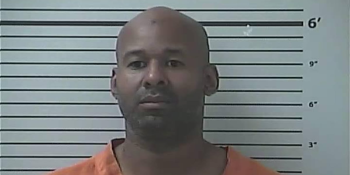 Man wanted in Lamar County for commercial burglary from July