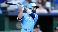 Rave fills in nicely for Pasquantino in Royals' 6-2 victory over the White Sox