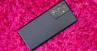 Olvídate del Galaxy A56 | Este gama alta antiguo de Samsung es más barato y el doble de potente con cámaras 4K