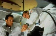 Honra Tom Hanks la memoria del astronauta James Lovell