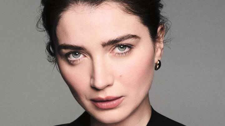 Why Tubing Mascara Reigns Supreme—One Vogue Editor’s Favorite No