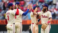 Turner's 5-hit day, Schwarber's power lead Phillies to sweep of Mariners