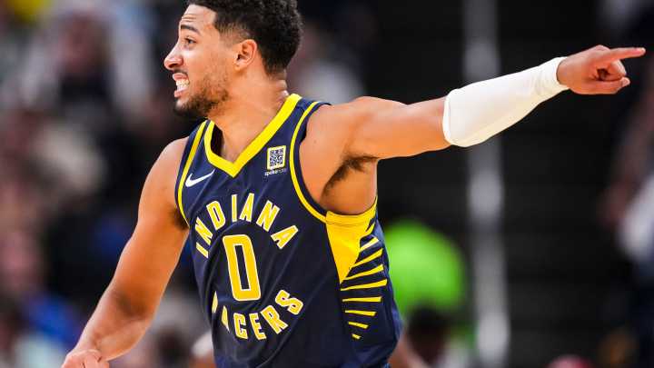 Indiana Pacers uniforms: Tyrese Haliburton reacts on Twitch stream
