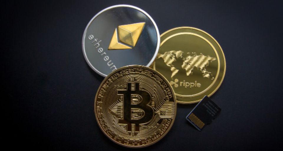 Criptomercado en pausa: Bitcoin y Ether retroceden