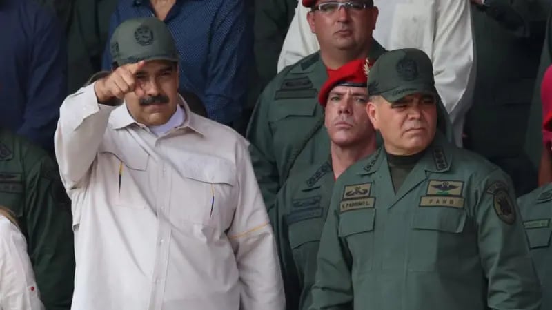 Maduro anuncia despliegue de 4,5 millones de “milicianos” para resguardar la paz en Venezuela y llama a armar a milicias obreras y campesinas