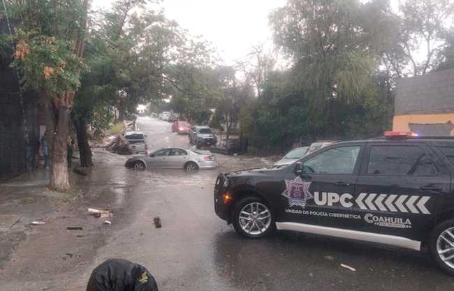 Atienden afectaciones por lluvias en distintas colonias de Saltillo