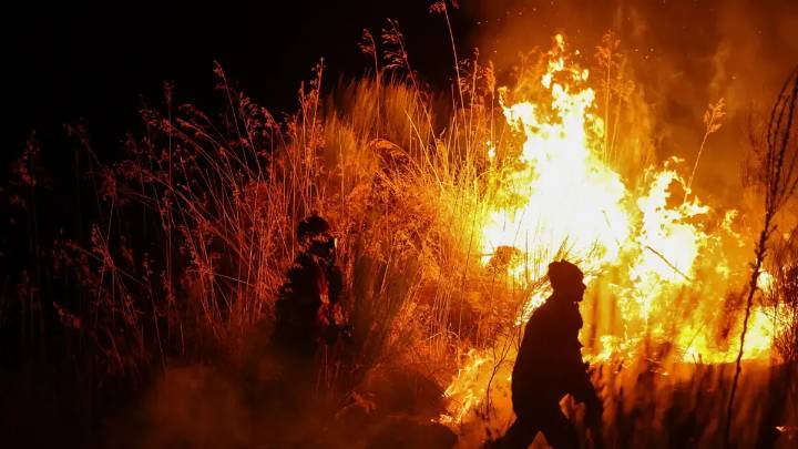 Europa arde entre incendios forestales y una ‘intensa’ ola de calor: ya van tres fallecidos en España y en Portugal declaran ‘calamidad nacional’