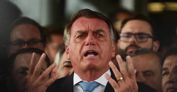 Bolsonaro pide ser absuelto en alegatos finales de juicio por supuesto golpismo en Brasil