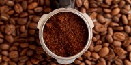 ¿El café molido debe conservarse en la heladera?