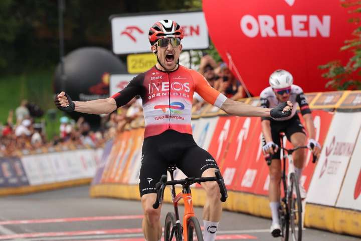 Langellotti (Ineos) gana la etapa y se pone líder en Polonia a falta de la crono final