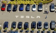 Tesla is slow in reporting crashes and the feds have launched an investigation to find out why