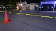 Adulto mayor muere atropellado en Sinaloa; perro no se separa del cuerpo de su dueño