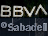 El BBVA recurre ante el Supremo el veto temporal del Gobierno a una fusión con el Sabadell