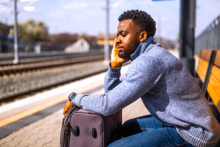 No Key, No Room, No Refund: Furious Traveler Forced To Sleep Outside After Booking.com Blunder