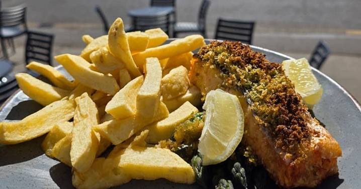 Popular family-run 'wee' chippy that was named the best in Scotland