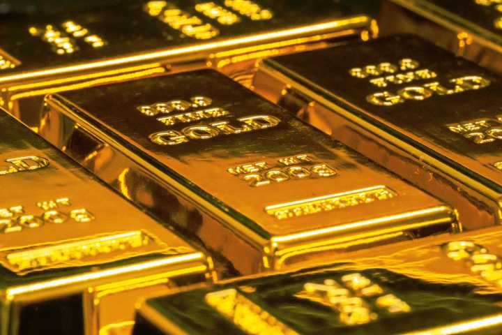 Gold Futures Hit Record on U.S. Tariffs, Possibly Boosting Safe
