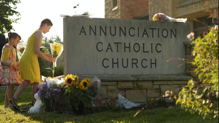 Community mourns victims of Minneapolis Catholic school shooting