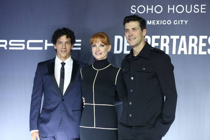La gran noche de Isaac Hernández y Jessica Chastain en la antesala de 'Despertares'