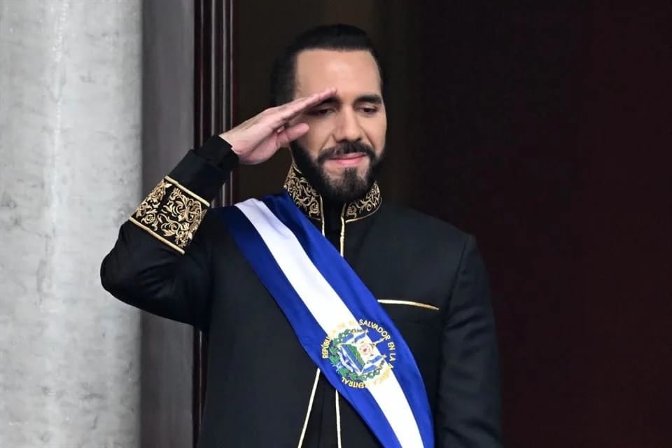 El Salvador anonada al globo: aprueba reelección ‘eterna’ del Presidente