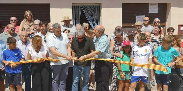 Villarejo de los Olmos, en el barrio calamochino, ha inaugurado un nuevo centro social