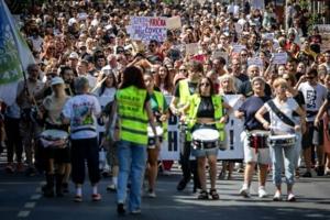 Serbia protesters accuse police of abuse and warn of ‘spiral of violence’