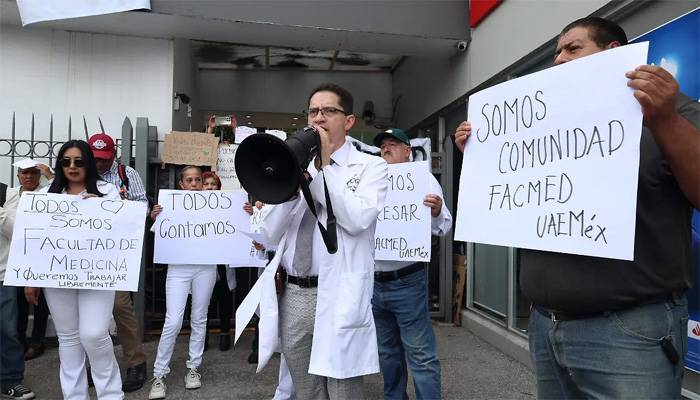 Estudiantes de Medicina acusan criminalización por parte del director Hugo Mendieta Zerón