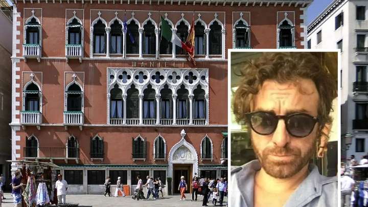 El asistente de dirección de la serie 'Emily in Paris' muere a los 47 años tras desplomarse en pleno rodaje