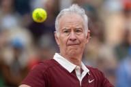 “Es el mejor regalo para el tenis”: John McEnroe ignora al Big Three y revela al tenista más talentoso que ha visto en cancha