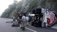 Choques y una volcadura, los accidentes registrados en la Siglo XXI