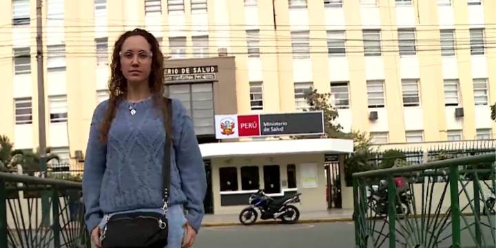 Madre de cuatro hijos lleva más de un año esperando por fármaco vital de S/54 mil mensuales que el Estado aún no aprueba