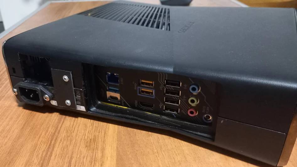 This is not an Xbox 360, it's a gaming PC in disguise