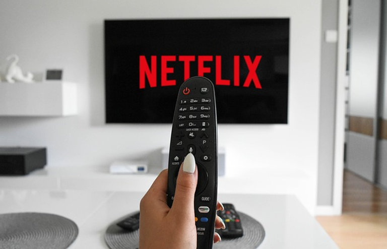 Netflix to abandon movie titles