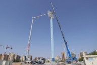 La Nueva Romareda inicia la demolición de las históricas torres de iluminación del estadio viejo