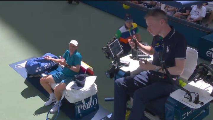 Jannik Sinner’s US Open Opponent Fumes at Chair Umpire Over Controversial Decision During his latest US Open match, Jannik Sinner's opponent was caught in a heated discussion with the chair umpire. Ra