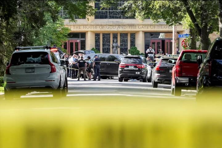 Tiroteo en escuela católica de Estados Unidos dejó al menos dos niños muertos