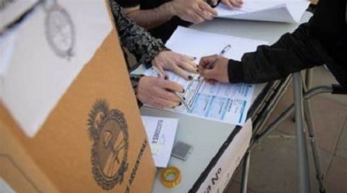 La afluencia de votantes superó las expectativas